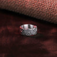 Load image into Gallery viewer, Ornamental Band Ring