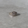 Bild in Galerie-Betrachter laden, Silver Gale's Ring - Baldur's Gate 3 Warlock Theme Jewelry, Dungeons and Dragons Ring, Unique Fantasy Gift