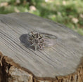 Bild in Galerie-Betrachter laden, Silver Gale's Ring - Baldur's Gate 3 Warlock Theme Jewelry, Dungeons and Dragons Ring, Unique Fantasy Gift