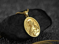 Bild in Galerie-Betrachter laden, Gold plated Saint James necklace with shining religious relief,