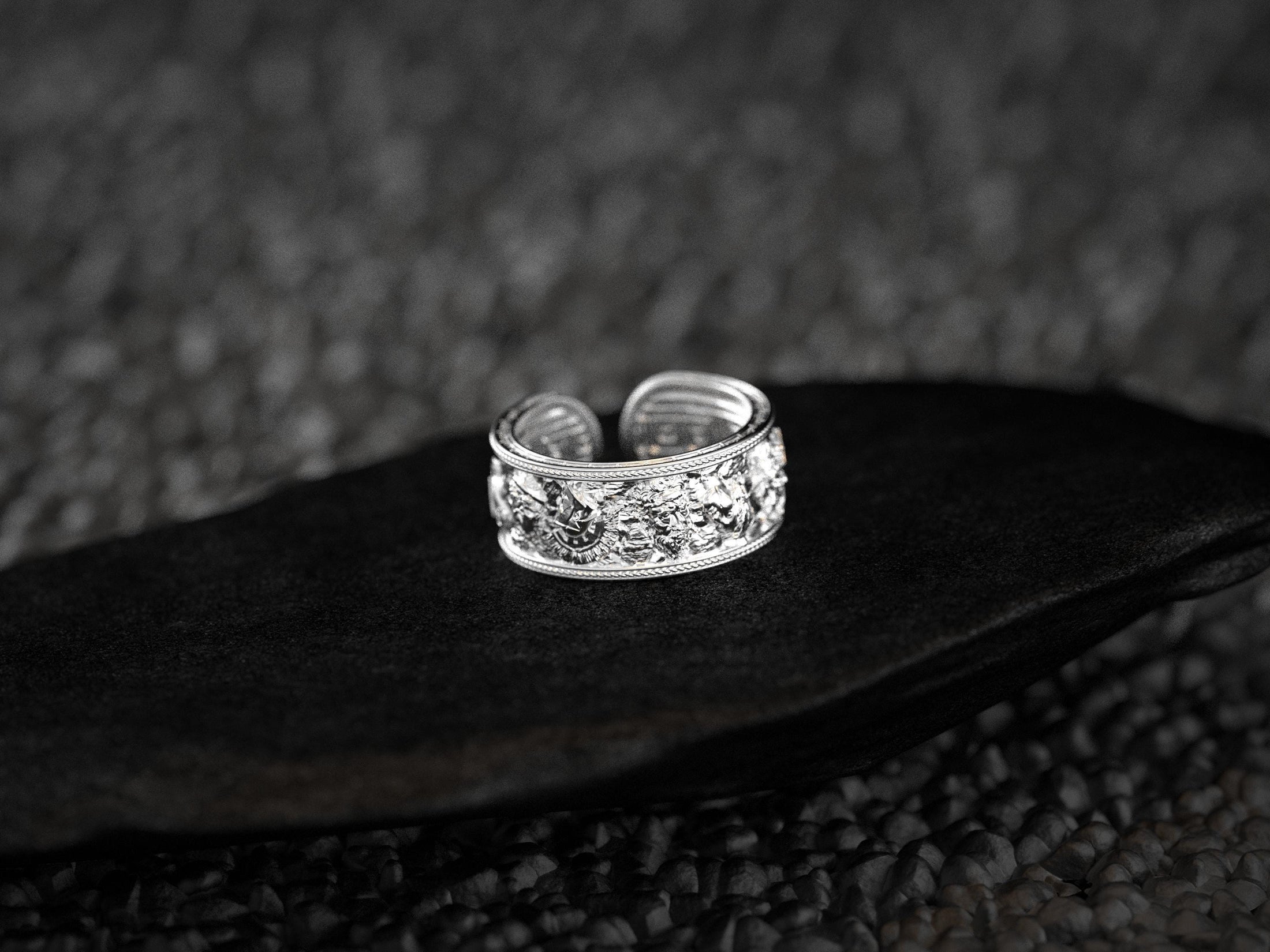 Rhodium plated Greek warrior ring with antique details