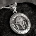 Bild in Galerie-Betrachter laden, The Mandalorian Pendant