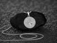 Bild in Galerie-Betrachter laden, Compass Pendant