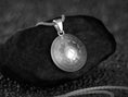 Bild in Galerie-Betrachter laden, Spartan Pendant