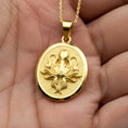 Load image into Gallery viewer, 14K Gold Personalized Octopus Pendant Jewelry Christmas Gift For Him, Her Animal Pendant Necklace, Yellow Gold
