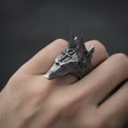 Bild in Galerie-Betrachter laden, Anubis Ring
