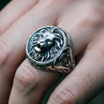 Load image into Gallery viewer, Lion with Lucky Horseshoe Ring