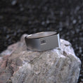 Bild in Galerie-Betrachter laden, Minimalist Square Gemstone Ring – Modern 925 Silver or Solid Gold & Rose Gold Band, Contemporary Mens or Womens Jewelry