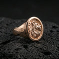 Load image into Gallery viewer, Lion Signet Ring