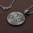 Bild in Galerie-Betrachter laden, Silver Coin Necklace