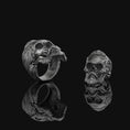 Load image into Gallery viewer, Skull Skeleton Bones Ring
