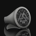 Bild in Galerie-Betrachter laden, Valknut Oval Pinky Signet
