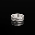 Load image into Gallery viewer, Fish Scales Band