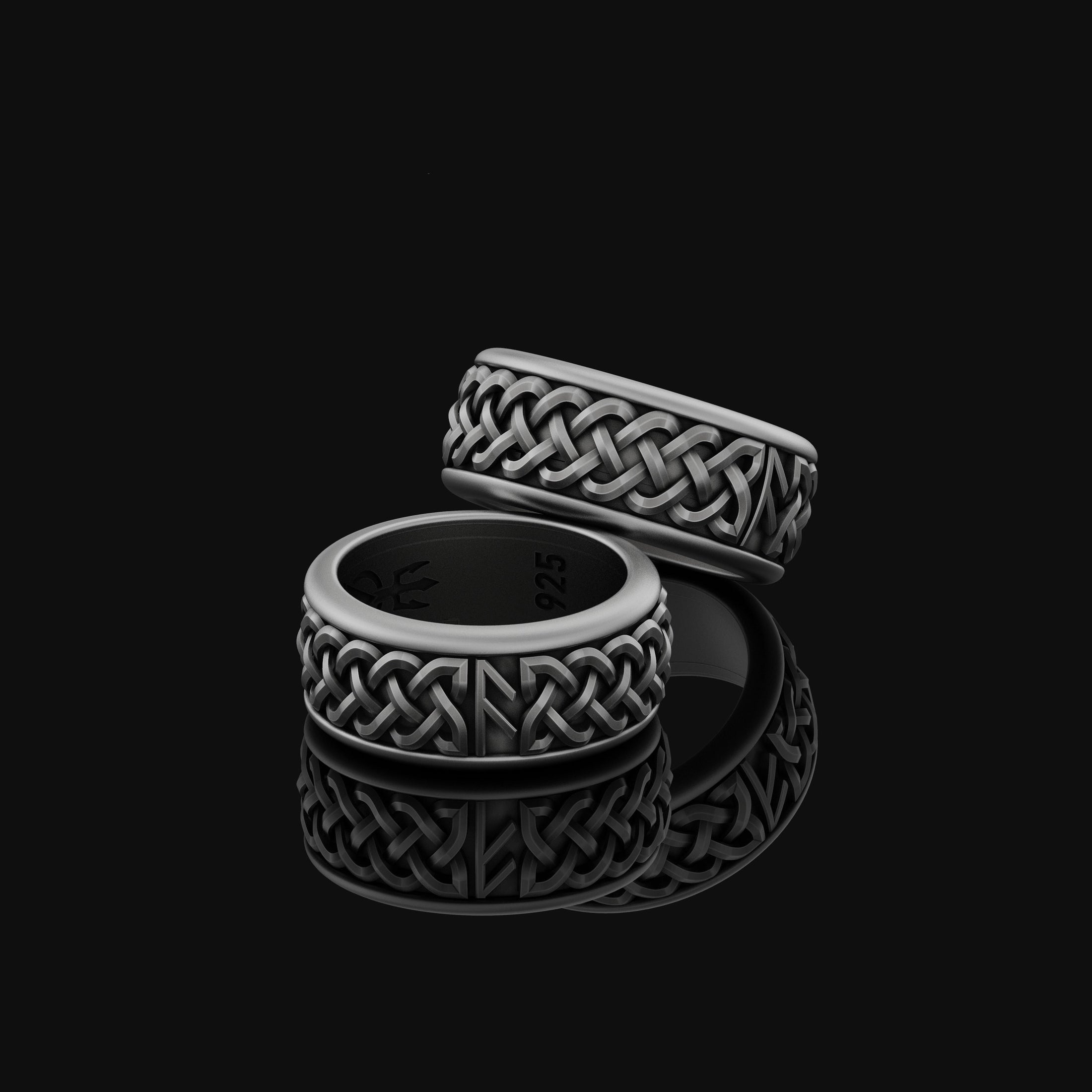 Rotating Celtic Knot Band - Engravable Oxidized Finish