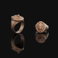 Load image into Gallery viewer, Wolf Signet Ring
