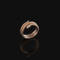 Bild in Galerie-Betrachter laden, Twisting Snake Band Rose Gold Finish
