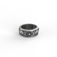 Bild in Galerie-Betrachter laden, Rotating Elephants Band - Engravable - Angelios Jewelry
