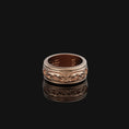 Bild in Galerie-Betrachter laden, Rotating Jaguars Band - Engravable - Angelios Jewelry
