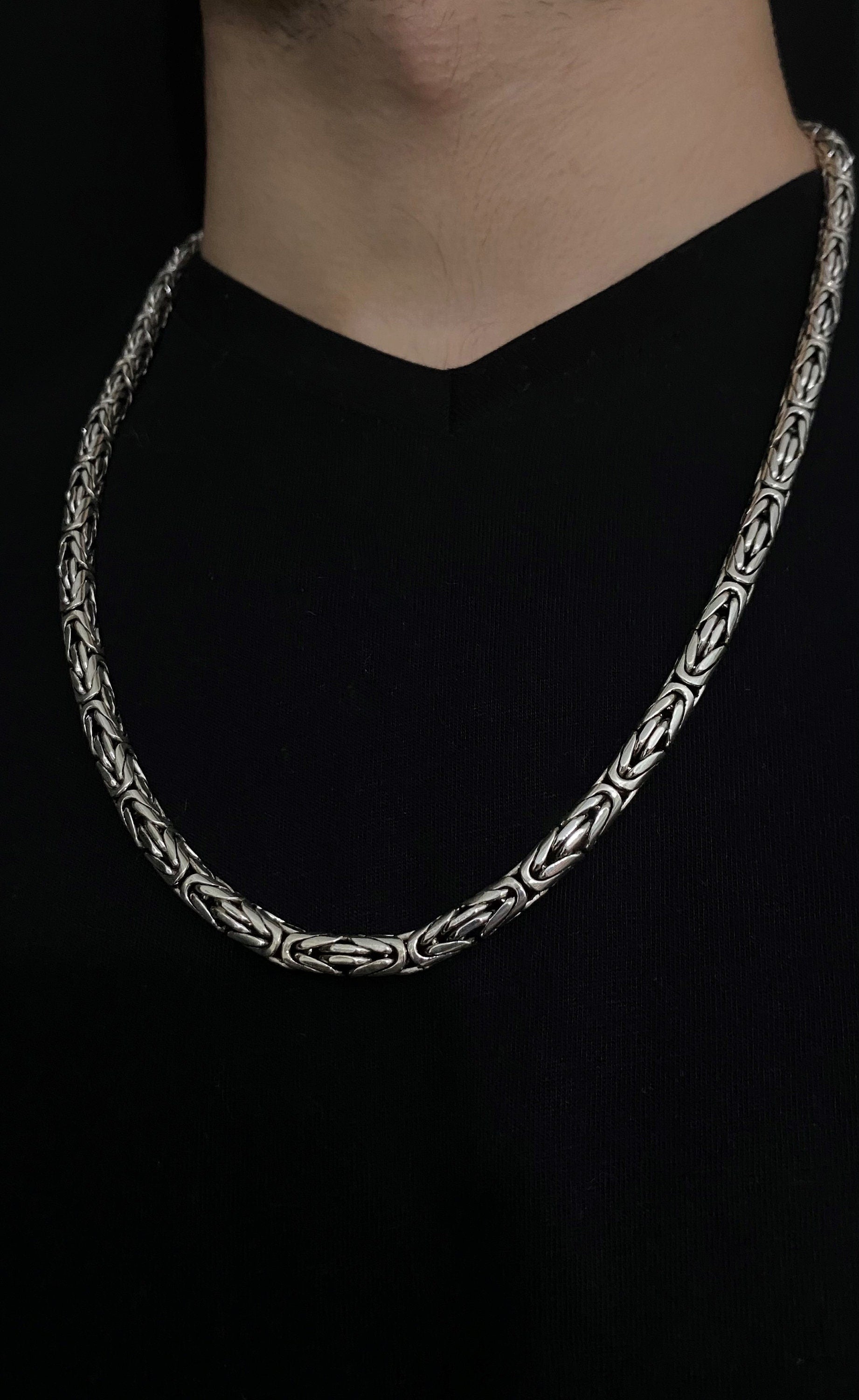 Round Byzantine Chain