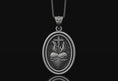 Bild in Galerie-Betrachter laden, Sacred Heart Necklace
