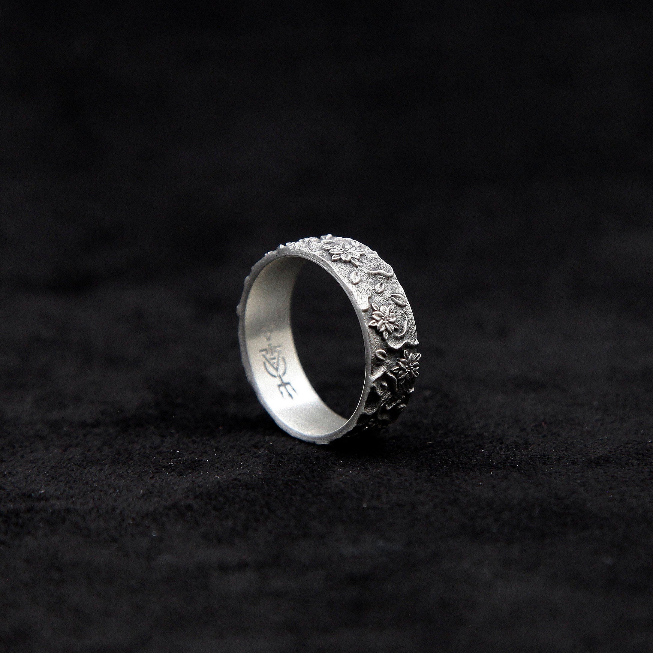 Floral Harmony Band Ring