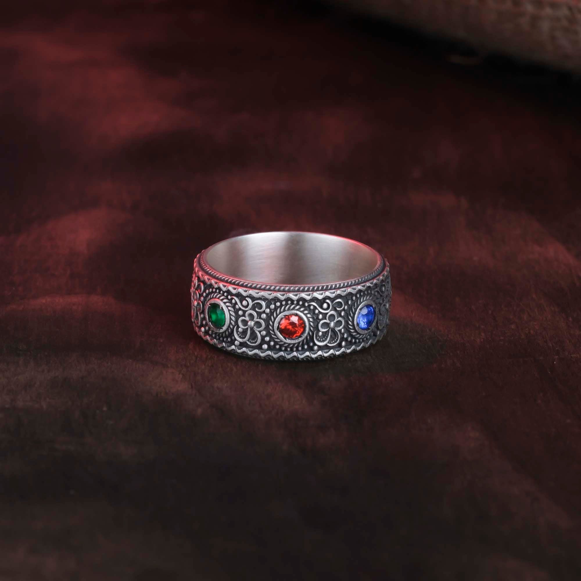 Baroque Pattern Gem Band Ring