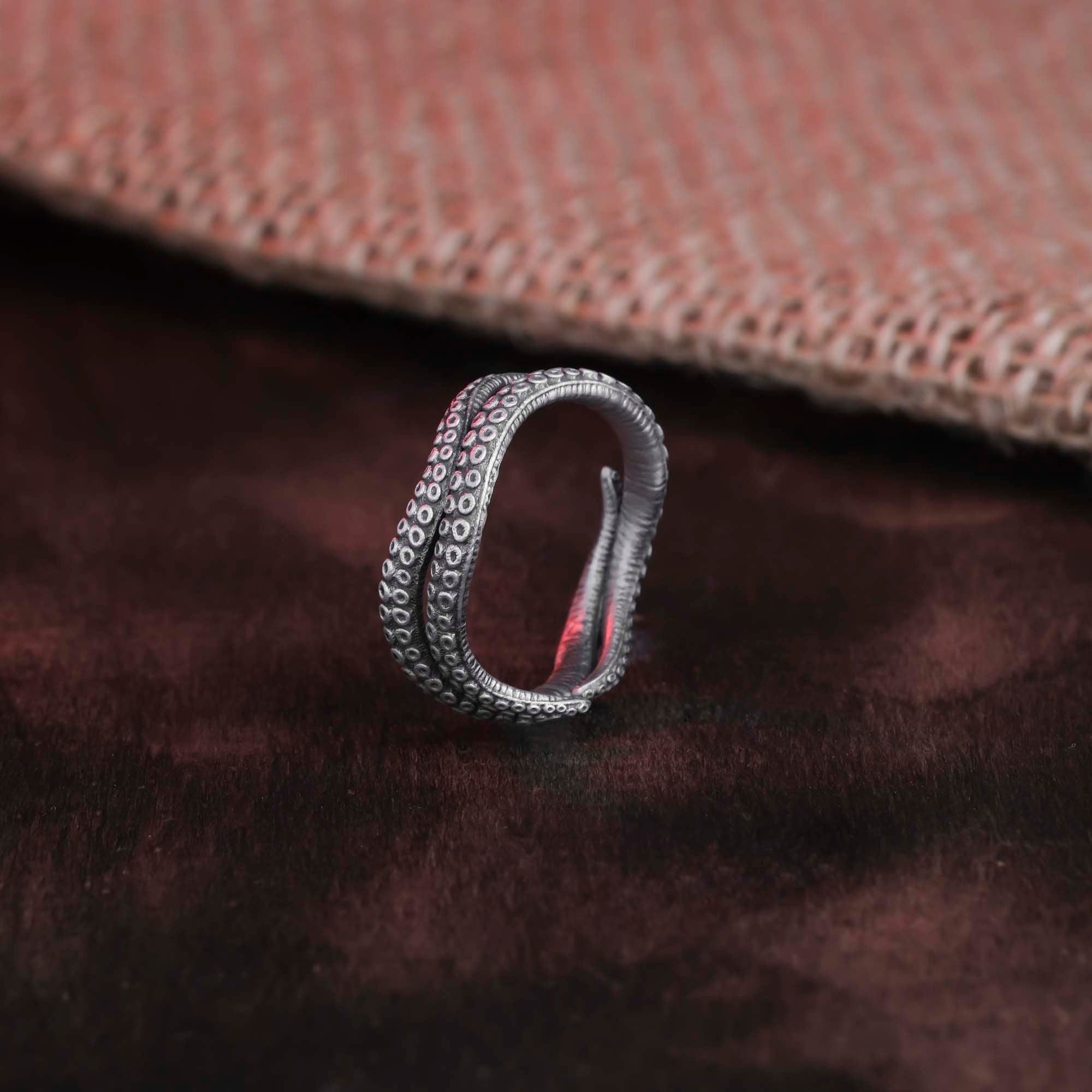 Octopus Gill Band Ring