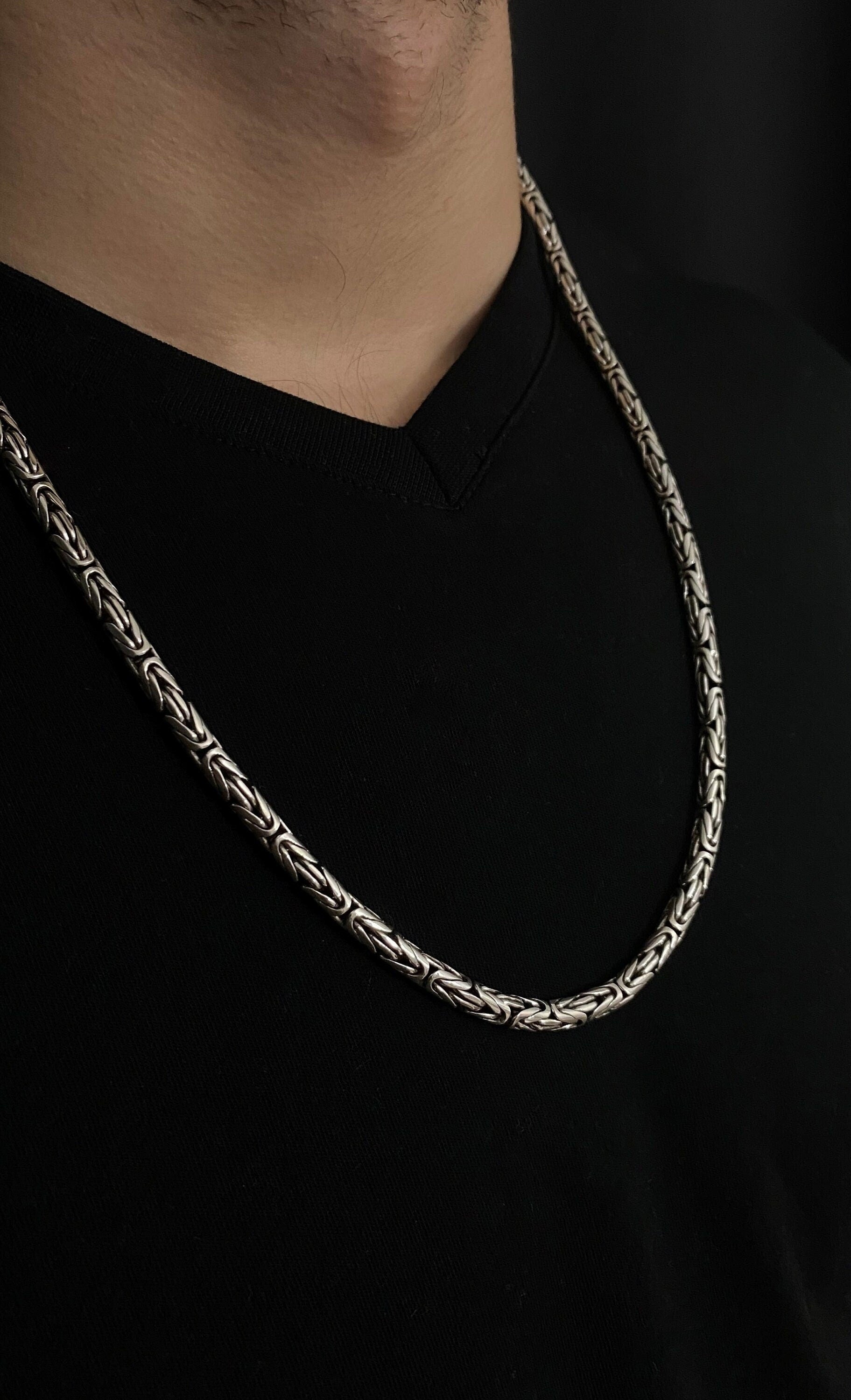 Round Byzantine Chain