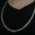 Load image into Gallery viewer, Round Byzantine Chain
