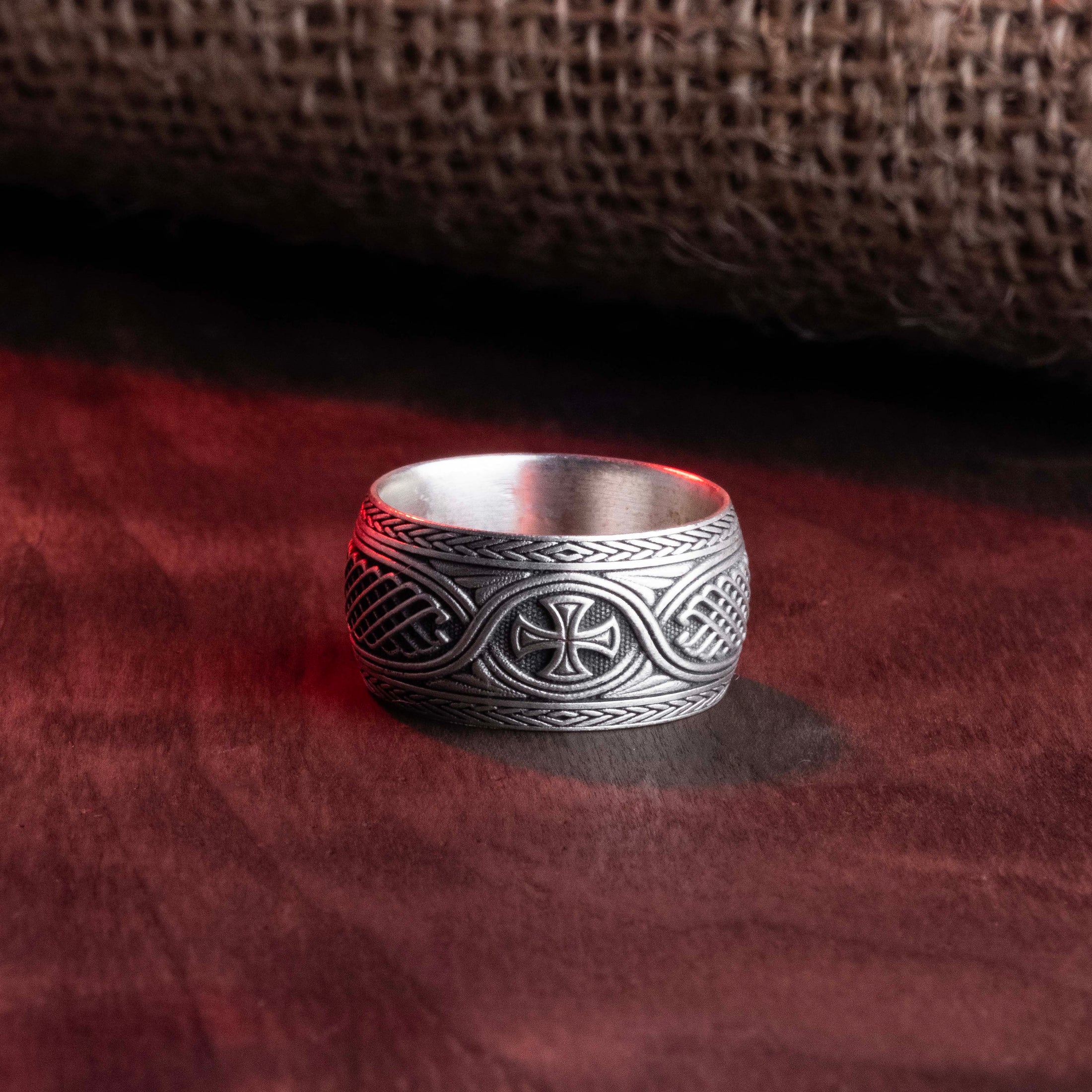 Criss Cross Band Ring