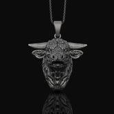 Silver Buffalo Head Necklace - Elegant Bison Head Pendant, Rustic Wildlife Jewelry, Nature Inspired Western Style Accessory