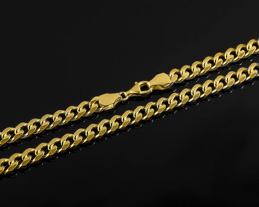 Chunky 7.20mm Cuban chain, ideal statement piece for men.