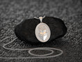 Bild in Galerie-Betrachter laden, Rhodium plated Sacred Heart of Jesus religious pendant with chain
