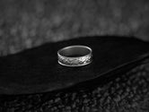 Minimalist design men&#39;s ring,