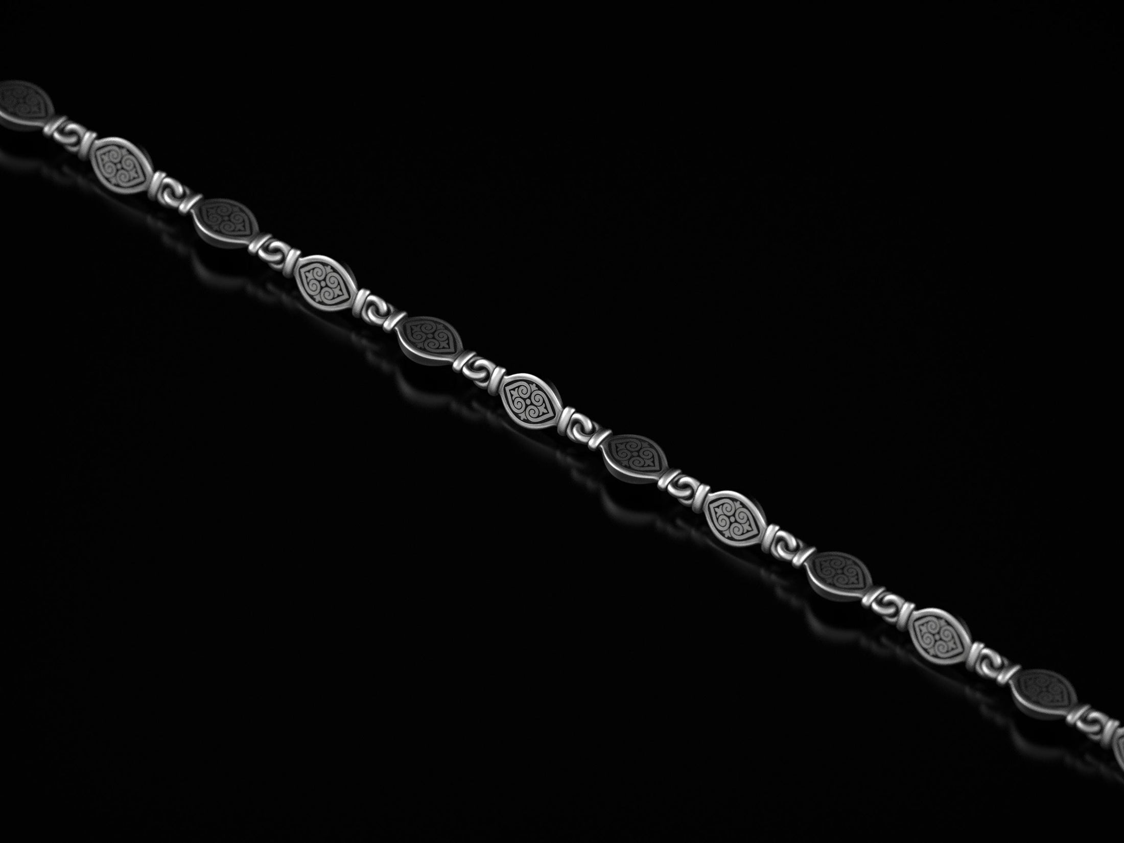 Full tribal leaf link necklace made of sterling silver,