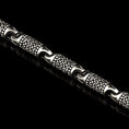 Bild in Galerie-Betrachter laden, Full view of oxidized Norse-style link chain
