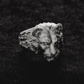 Bild in Galerie-Betrachter laden, Lioness Ring
