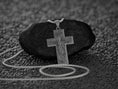 Bild in Galerie-Betrachter laden, Jesus Ascension Pendant
