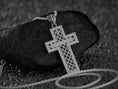 Bild in Galerie-Betrachter laden, Jesus Ascension Pendant
