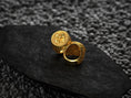 Bild in Galerie-Betrachter laden, Elegant knight-style statement ring with symbolic design,
