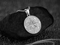 Bild in Galerie-Betrachter laden, Compass Pendant
