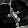 Bild in Galerie-Betrachter laden, Cross Pendant
