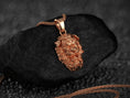 Bild in Galerie-Betrachter laden, Foo Dog Pendant
