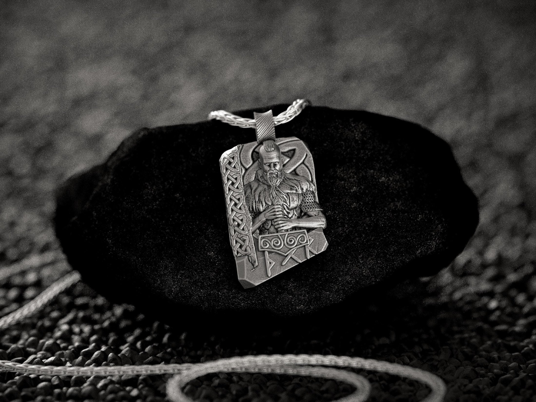 Thor Pendant Norse God of Thunder Necklace Viking Warrior Amulet Nordic Mythology Jewelry Mjolnir Hammer Talisman Protection Charm
