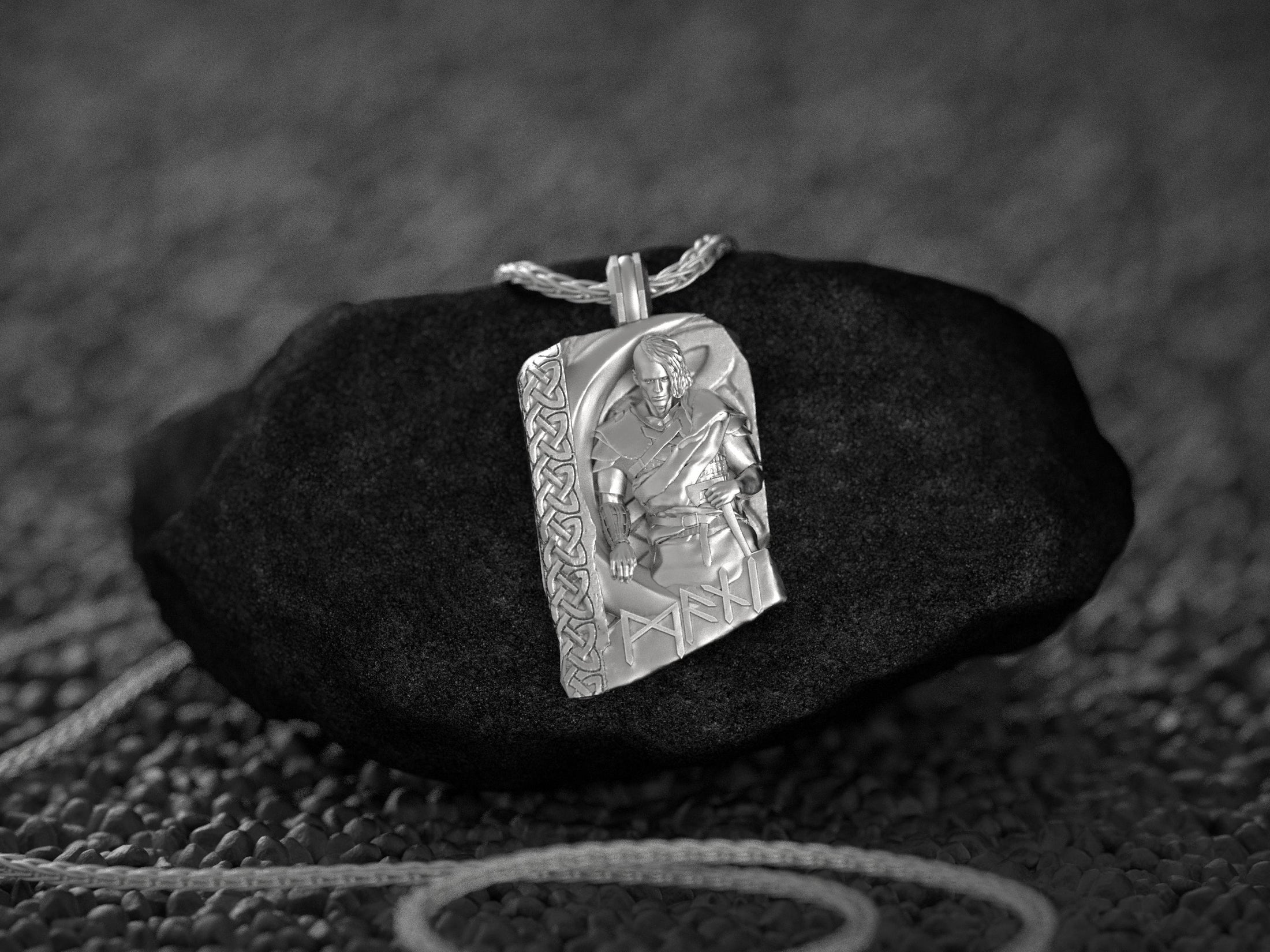 Mani Norse Moon God Pendant Viking Lunar Deity Necklace Nordic Mythology Jewelry Crescent Symbol Talisman Celestial Amulet for Men