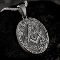 Bild in Galerie-Betrachter laden, Freemason Pendant
