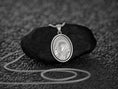 Bild in Galerie-Betrachter laden, Spinning Padre Pio Pendant - Engravable
