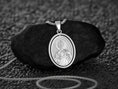 Bild in Galerie-Betrachter laden, St Jude Necklace
