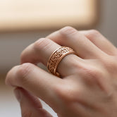 Celtic Knot Ring – Engravable