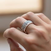 Celtic Knot Ring – Engravable